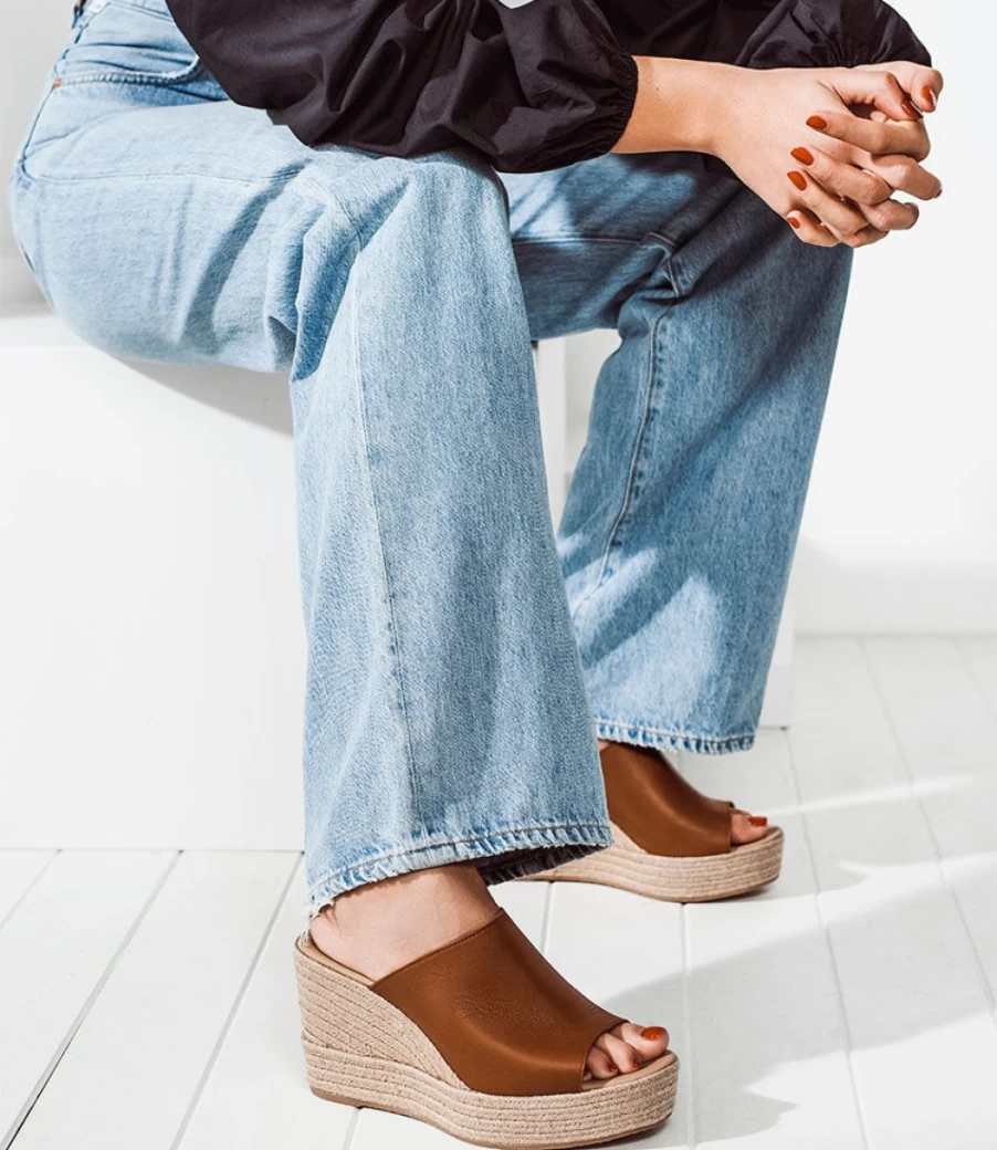 Edward Meller Women's Milara Slide Espadrille in Tan - Comfortable Summer Sandals